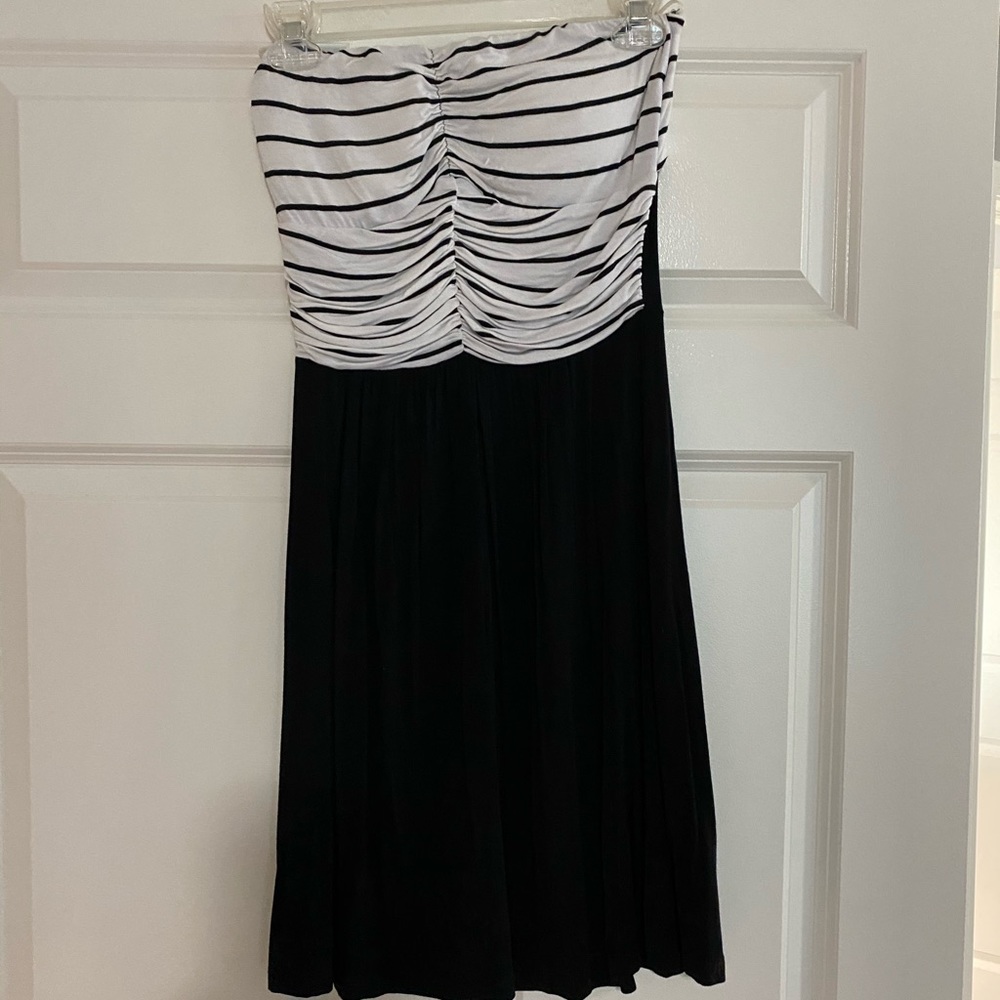 Gilli strapless dress size S
